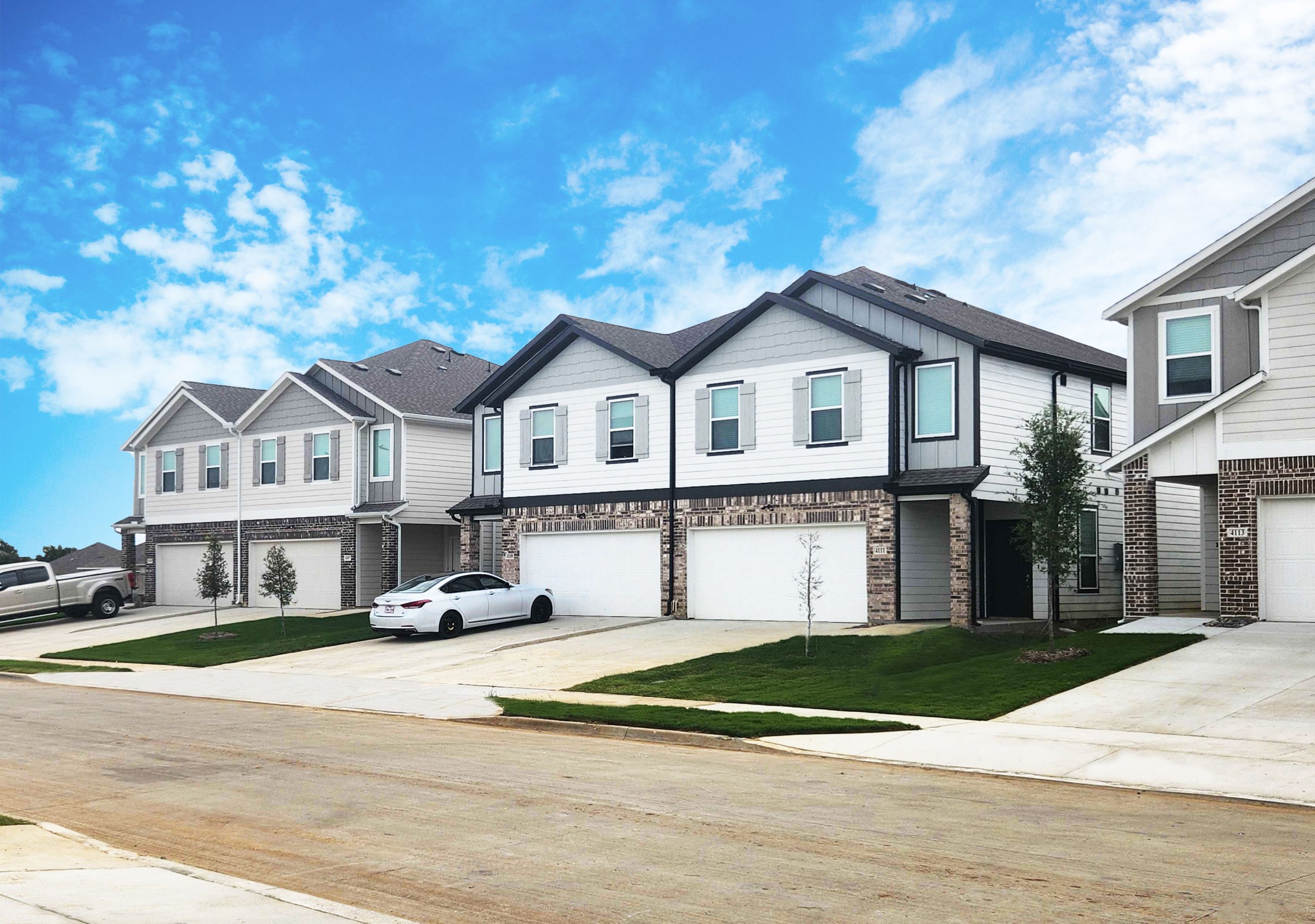 Hampton-Villas-Community-2-scaled