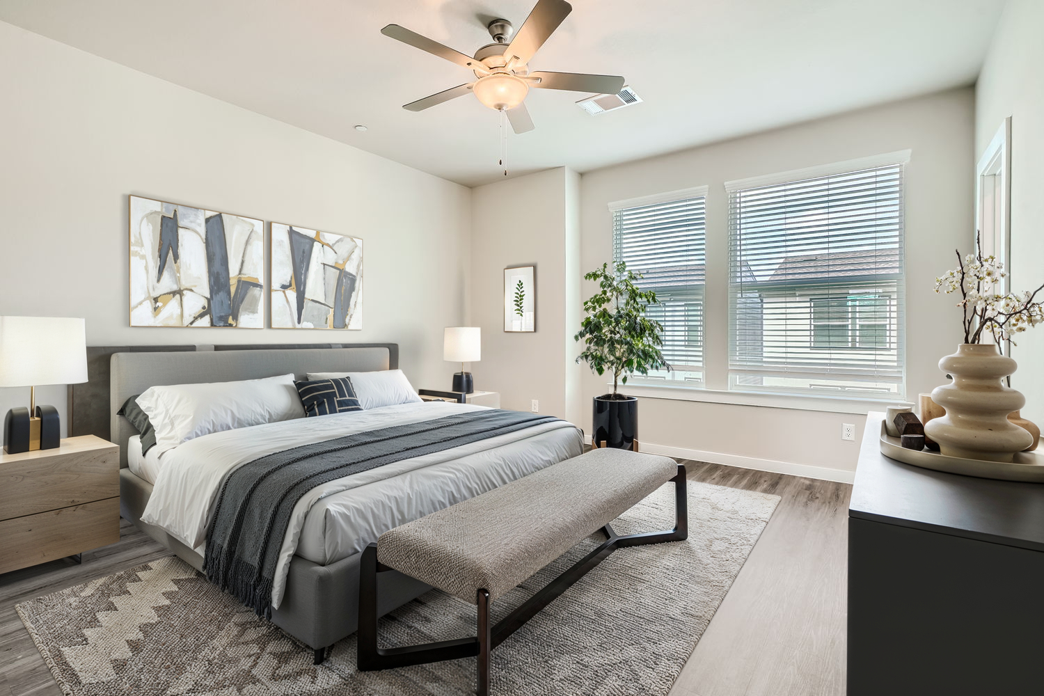 Property_A513_18516_Centro_Row_-_Web_Quality_-_019_-_19_3rd_Floor_Primary_Bedroom_07-02-25_12_25